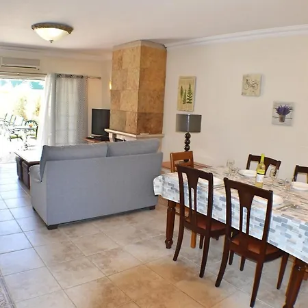 Prázdninový dům Casa Eric *